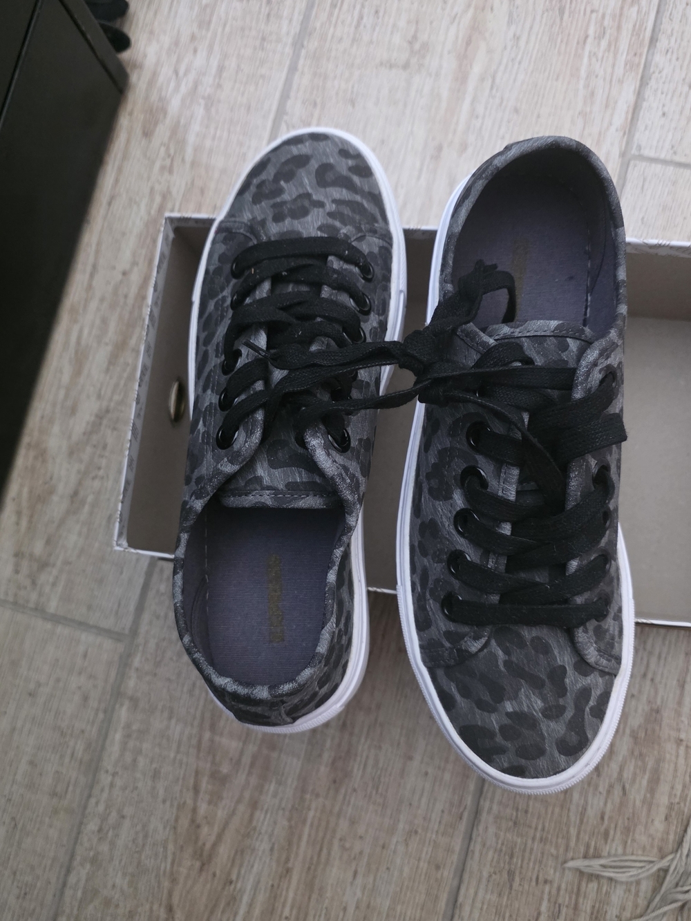 Express Grey Leopard pattern Lace-Up Sneakers NWOT